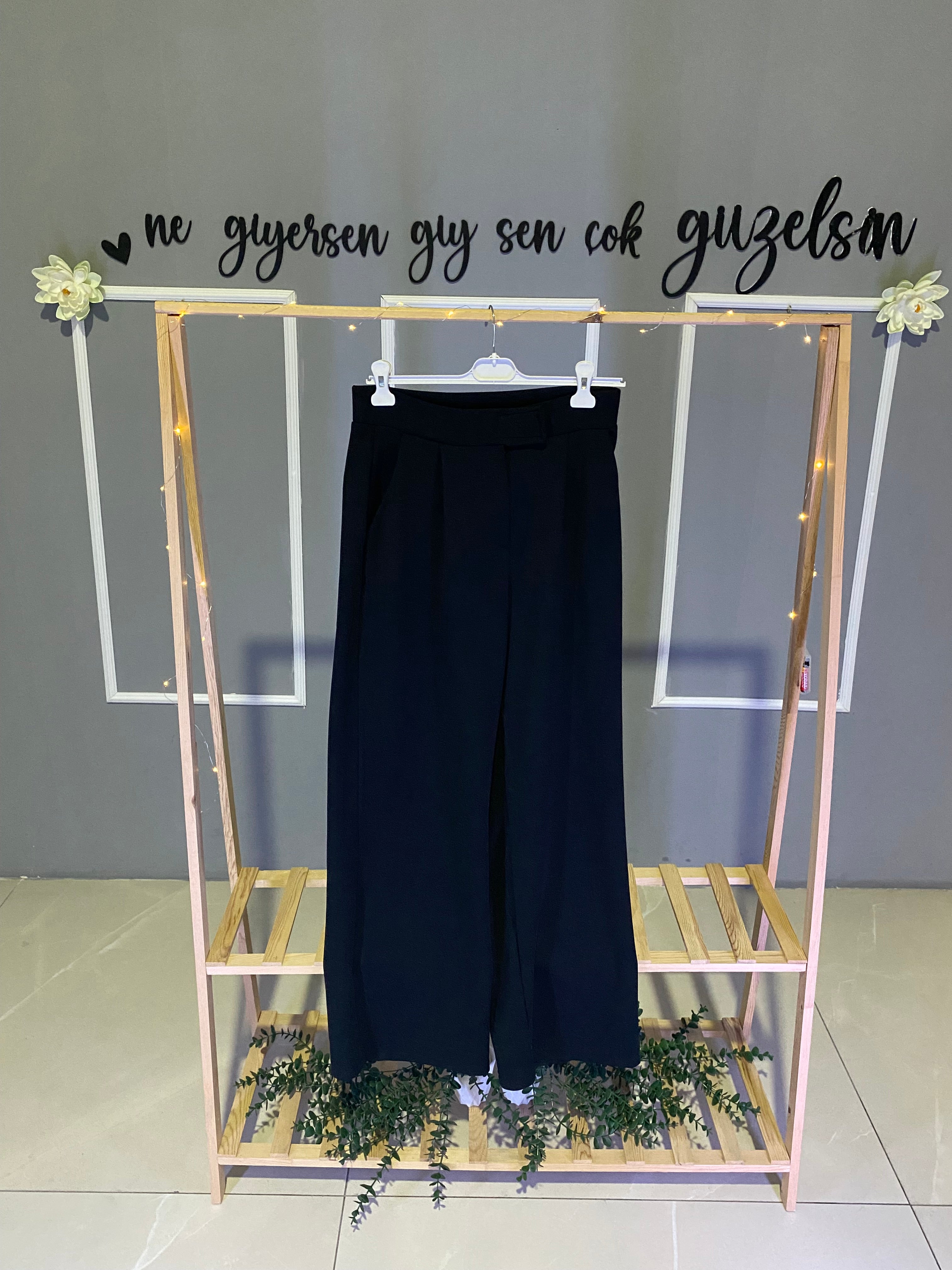 DÜĞME DETAYLI PANTALON