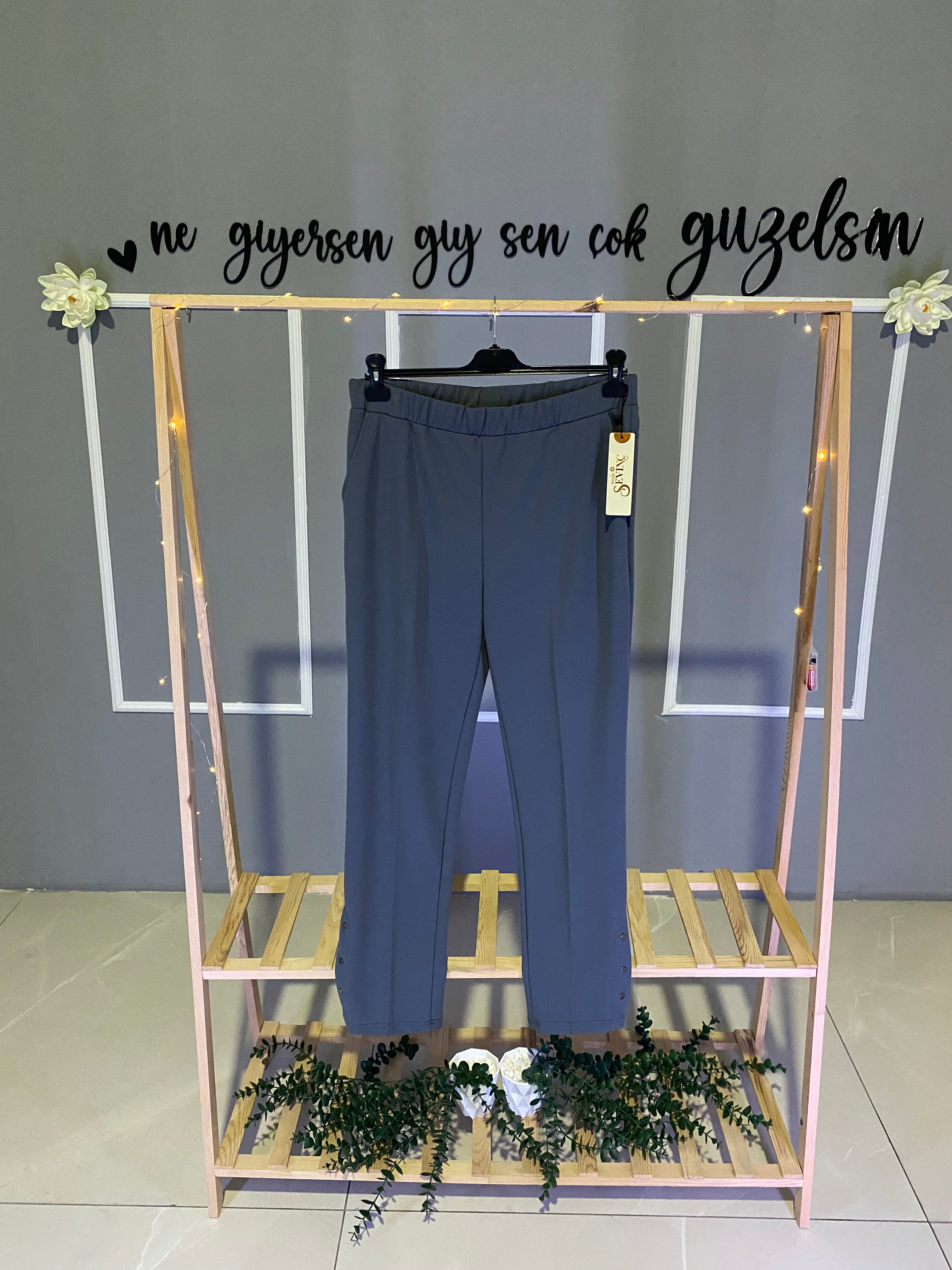 DÜĞME DETAYLI PANTALON