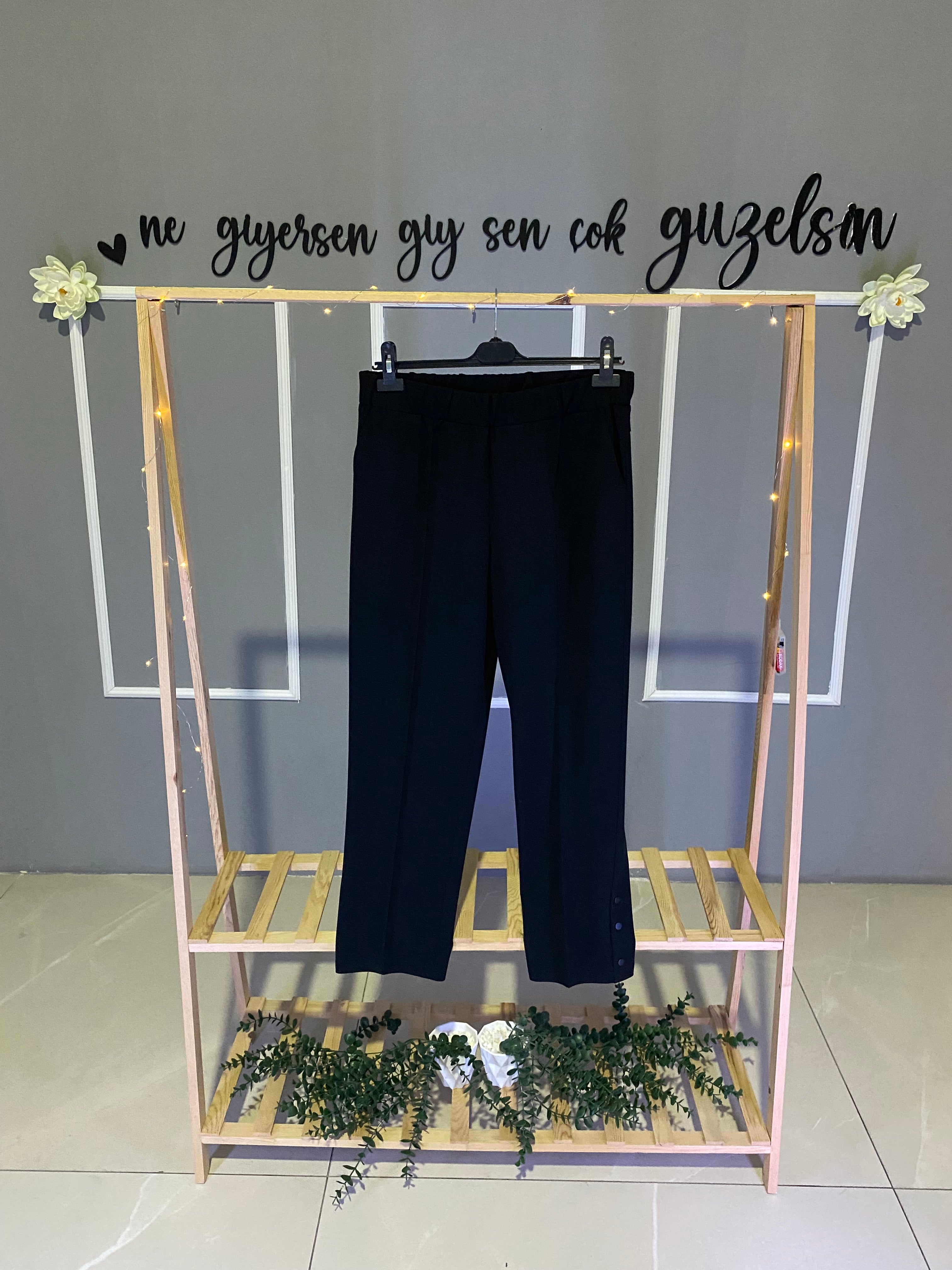 DÜĞME DETAYLI PANTALON